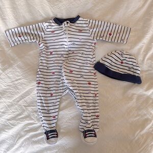 BABY sports sleeper/hat set